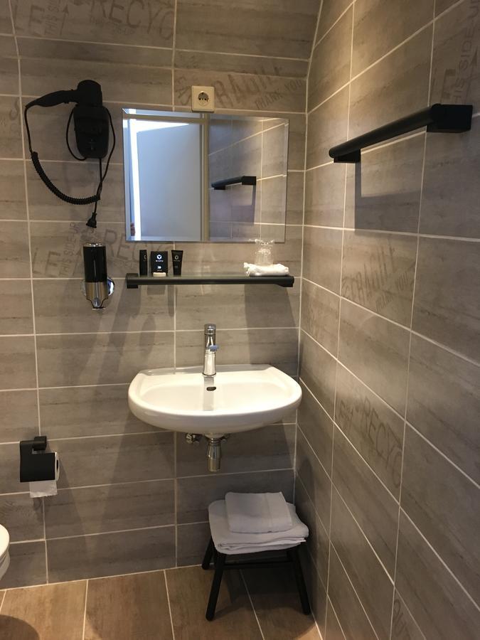 Hotel Plein 10 Zuidzande Экстерьер фото