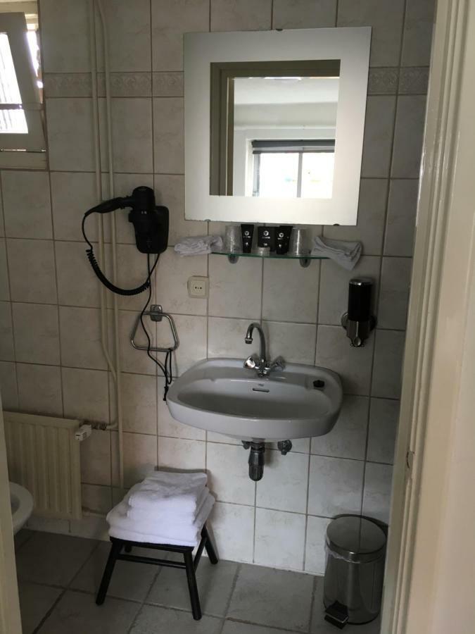 Hotel Plein 10 Zuidzande Экстерьер фото